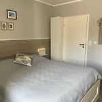 Muehlenstrasse 19 50227 Apartamento *