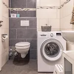 Muehlenstrasse 19 50227 Apartamento