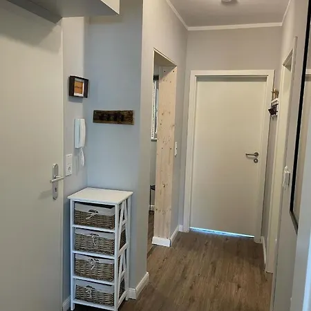 Muehlenstrasse 19 50227 Каролинензиль